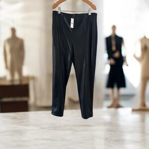 Ann Taylor Elegant faux leather Black leggings with side zipper